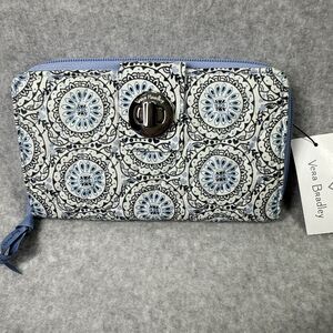 Vera Bradley RFID Turnlock Wallet "Sketched Medallion" Pattern Accordion Style